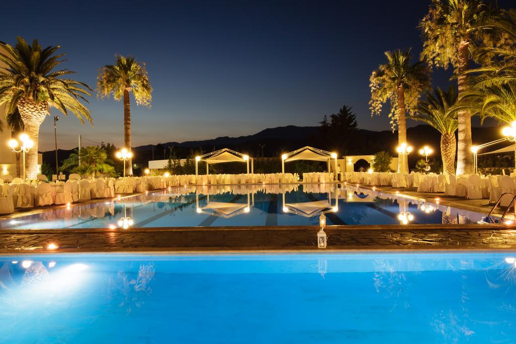 Club Hotel Kennedy Roccella Ionica Bagian luar foto
